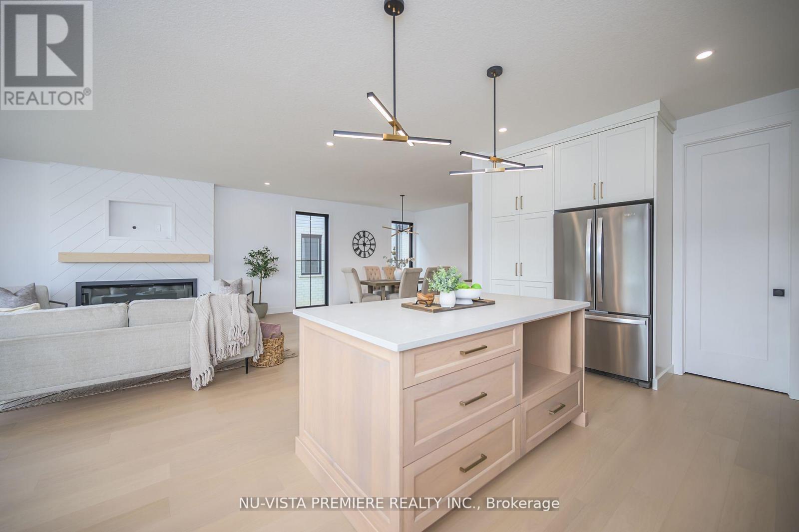 1181 Honeywood Drive, London South, Ontario  N6M 1C1 - Photo 17 - X12395244