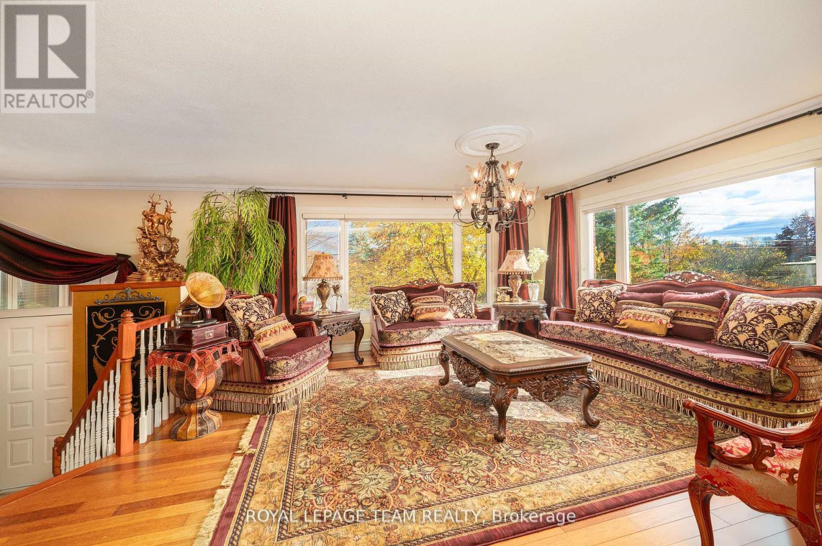 1100 Moffatt Drive, Ottawa, Ontario  K4C 1B7 - Photo 11 - X12395249