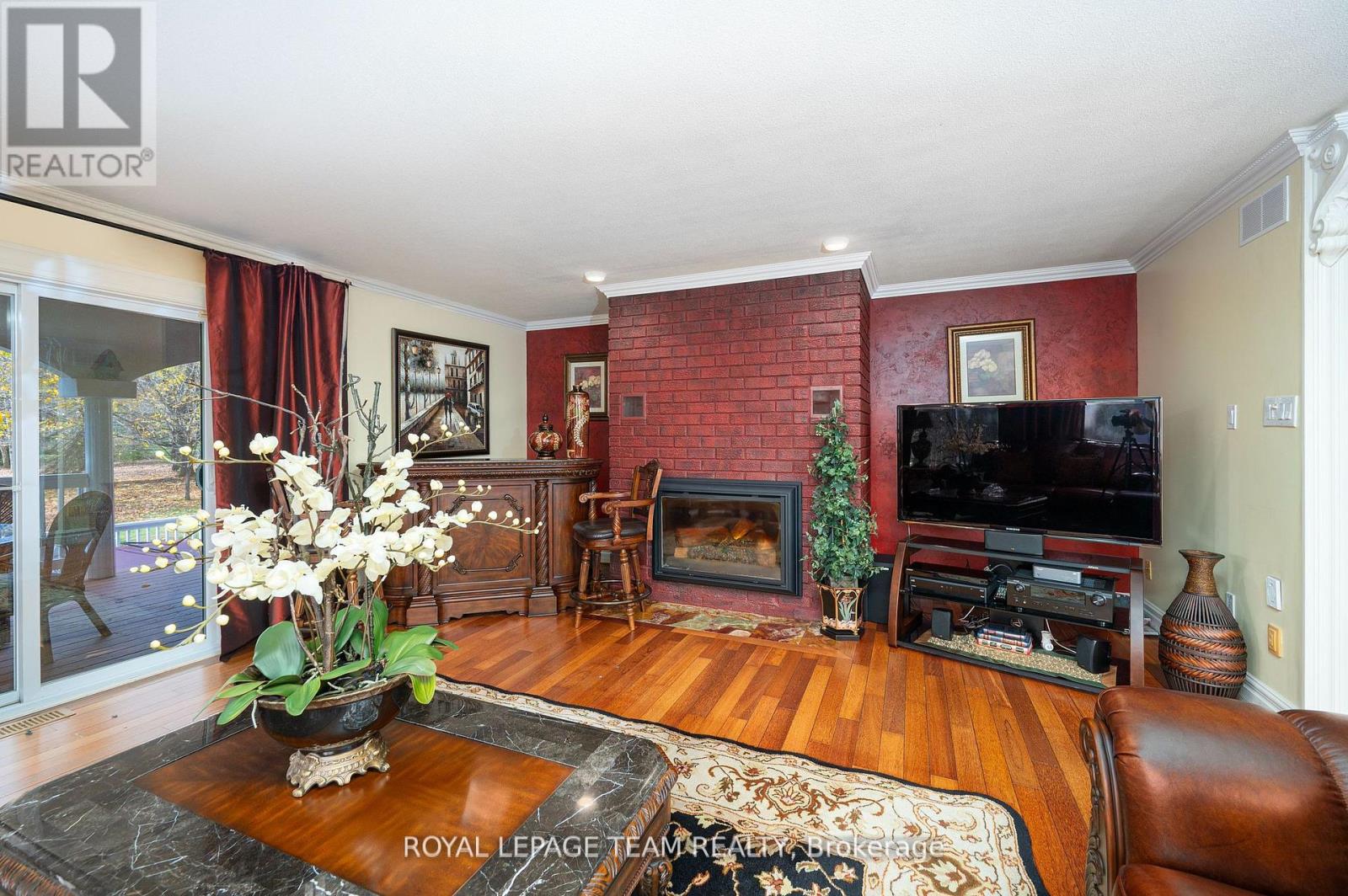 1100 Moffatt Drive, Ottawa, Ontario  K4C 1B7 - Photo 12 - X12395249