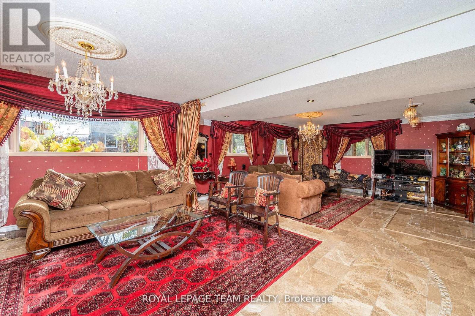 1100 Moffatt Drive, Ottawa, Ontario  K4C 1B7 - Photo 27 - X12395249
