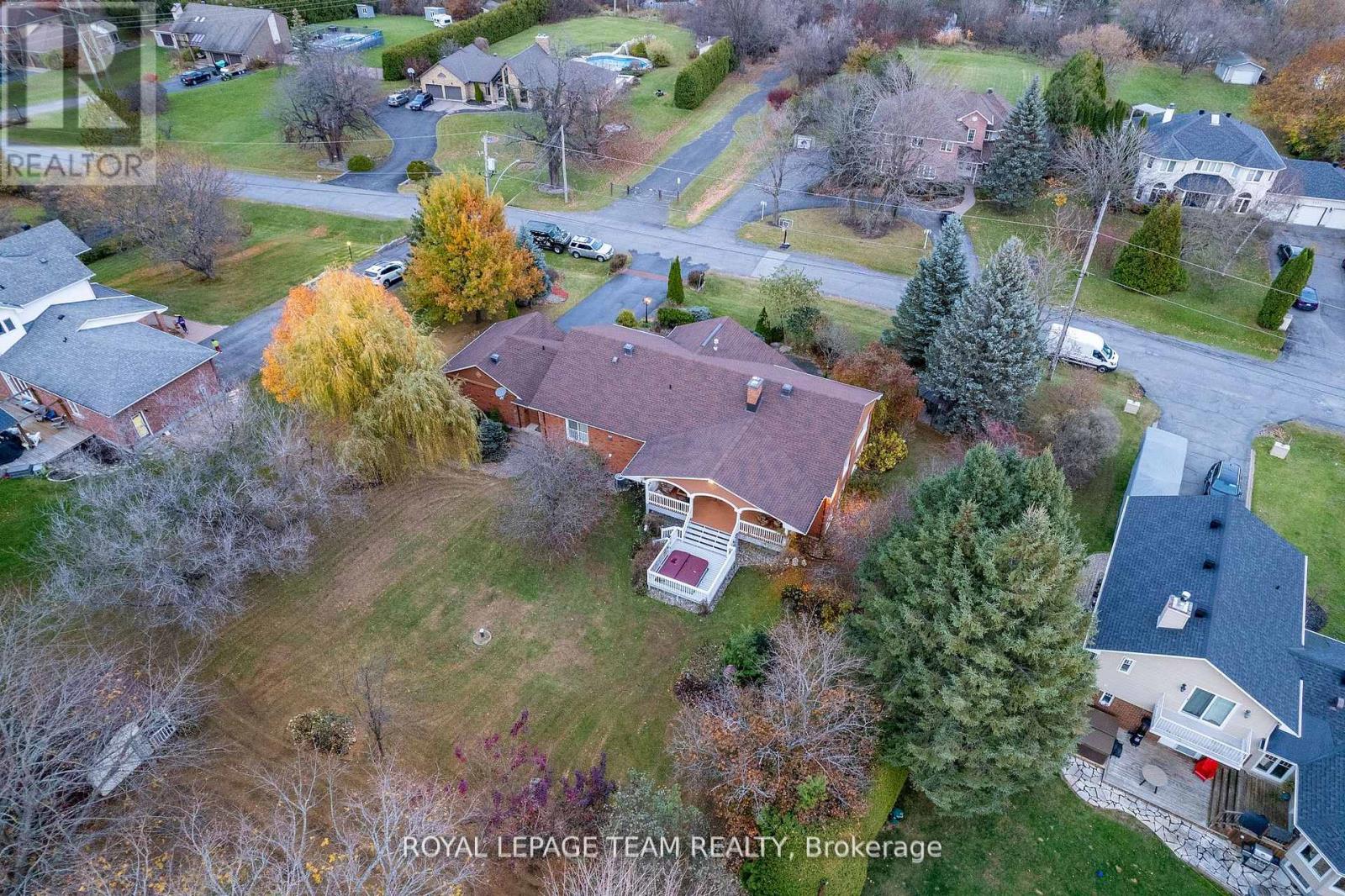 1100 Moffatt Drive, Ottawa, Ontario  K4C 1B7 - Photo 34 - X12395249