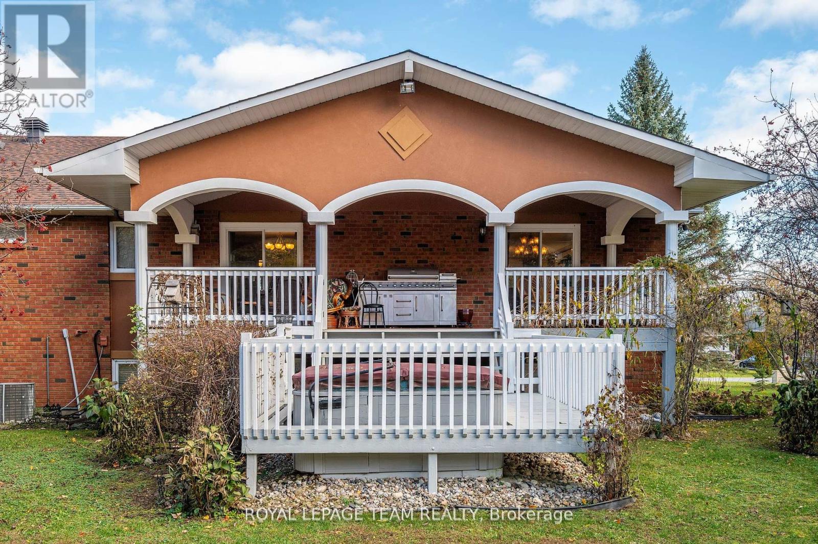 1100 Moffatt Drive, Ottawa, Ontario  K4C 1B7 - Photo 41 - X12395249