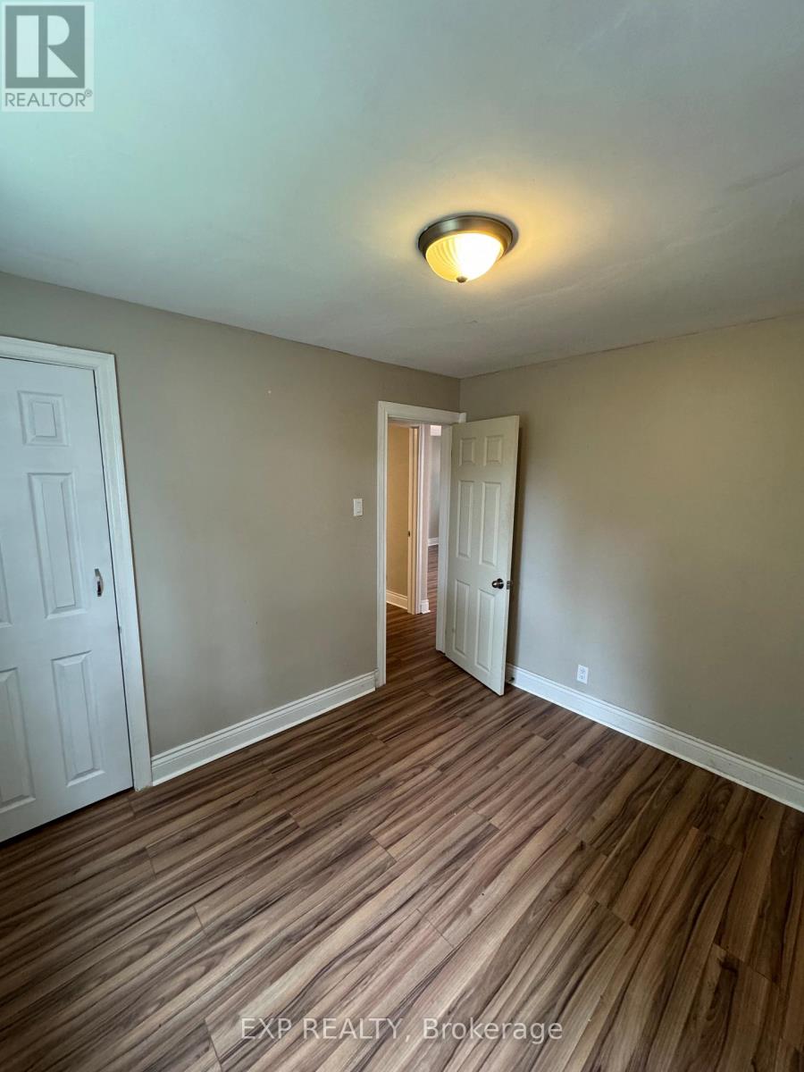 3 - 72 Barrette Street, Ottawa, Ontario  K1L 8A3 - Photo 6 - X12395339