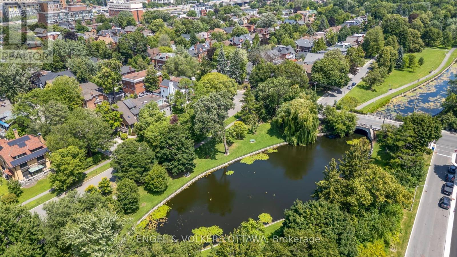 Property at 5 CLEMOW AVENUE image 3