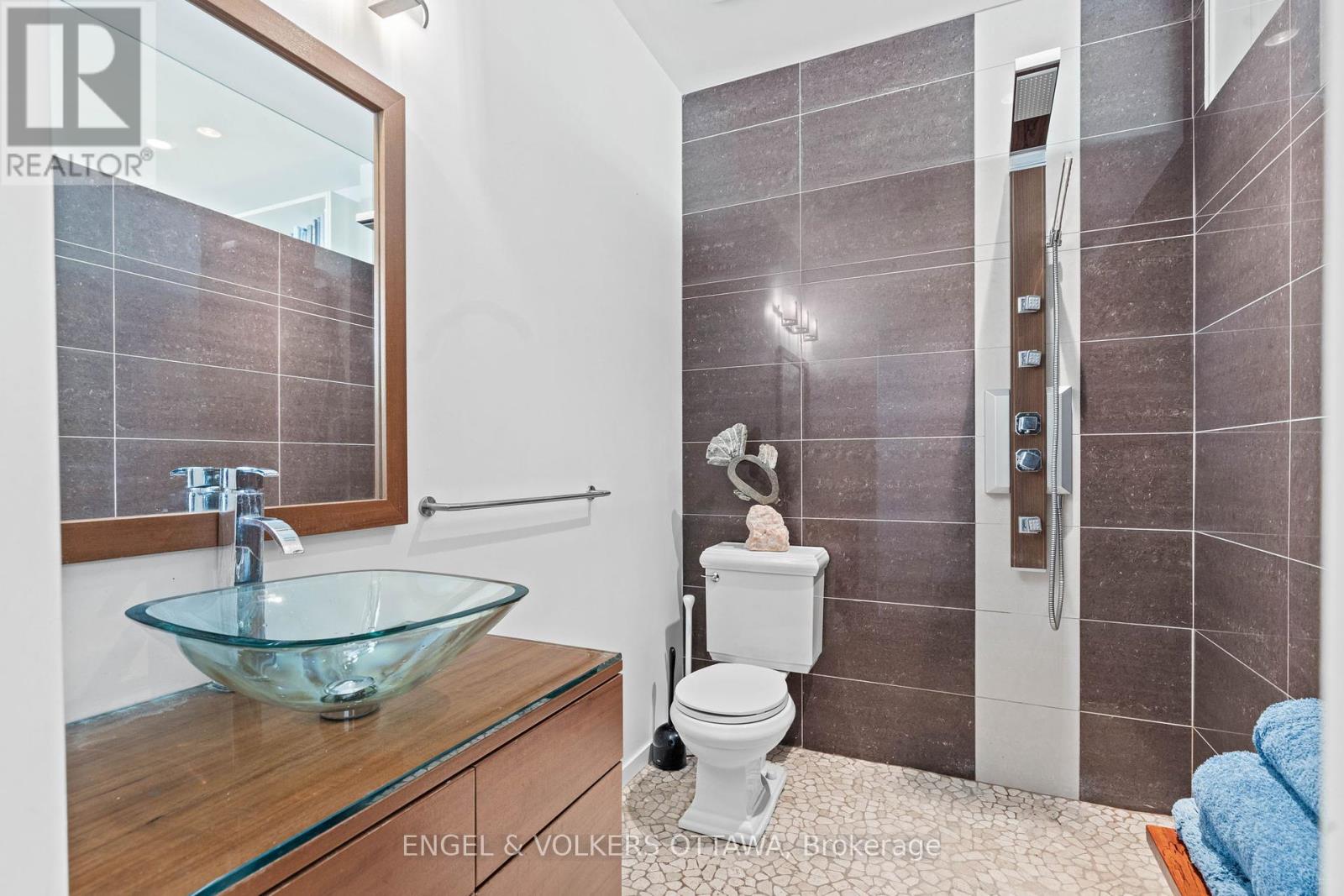 5 Clemow Avenue, Ottawa, Ontario  K1S 2A9 - Photo 38 - X12395344