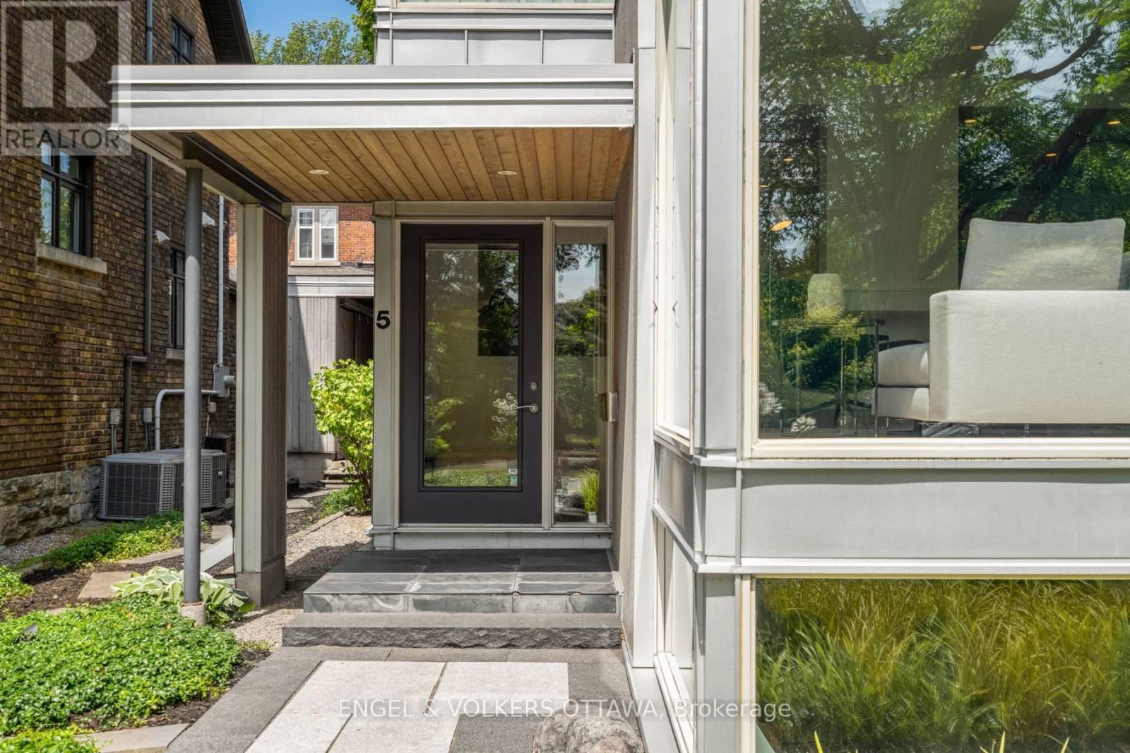 Property at 5 CLEMOW AVENUE image 4