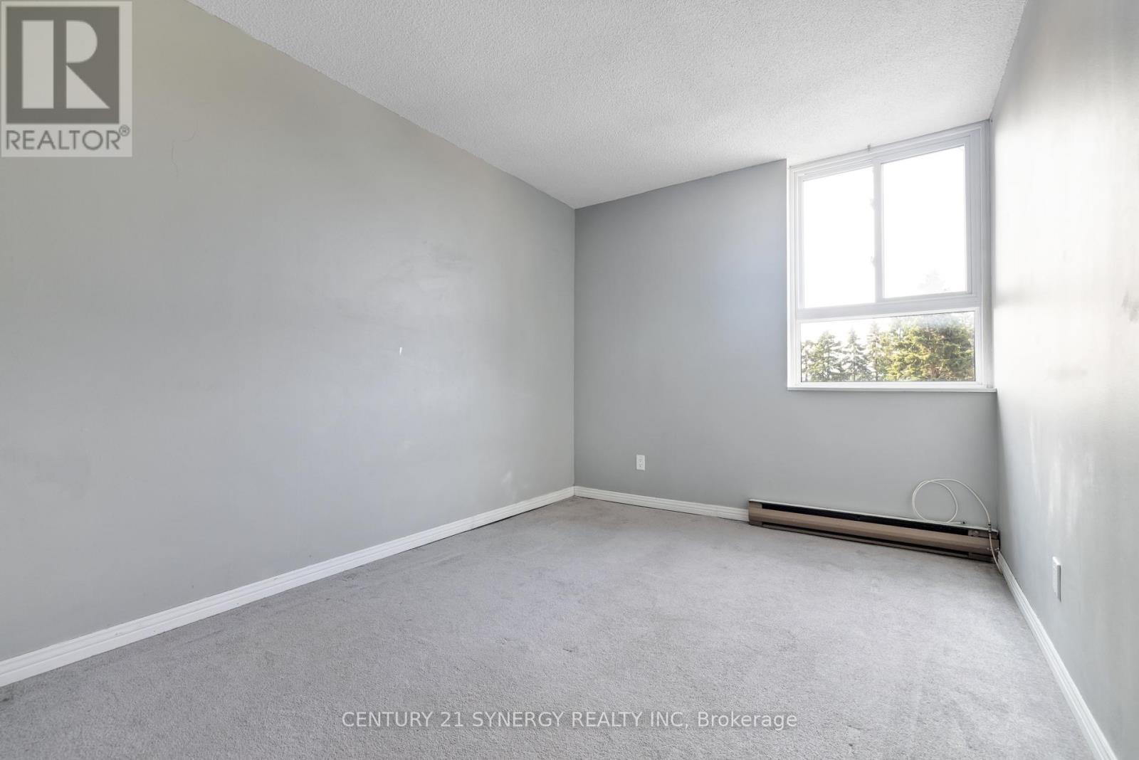 412 - 2000 Jasmine Crescent, Ottawa, Ontario  K1J 8K4 - Photo 18 - X12395352