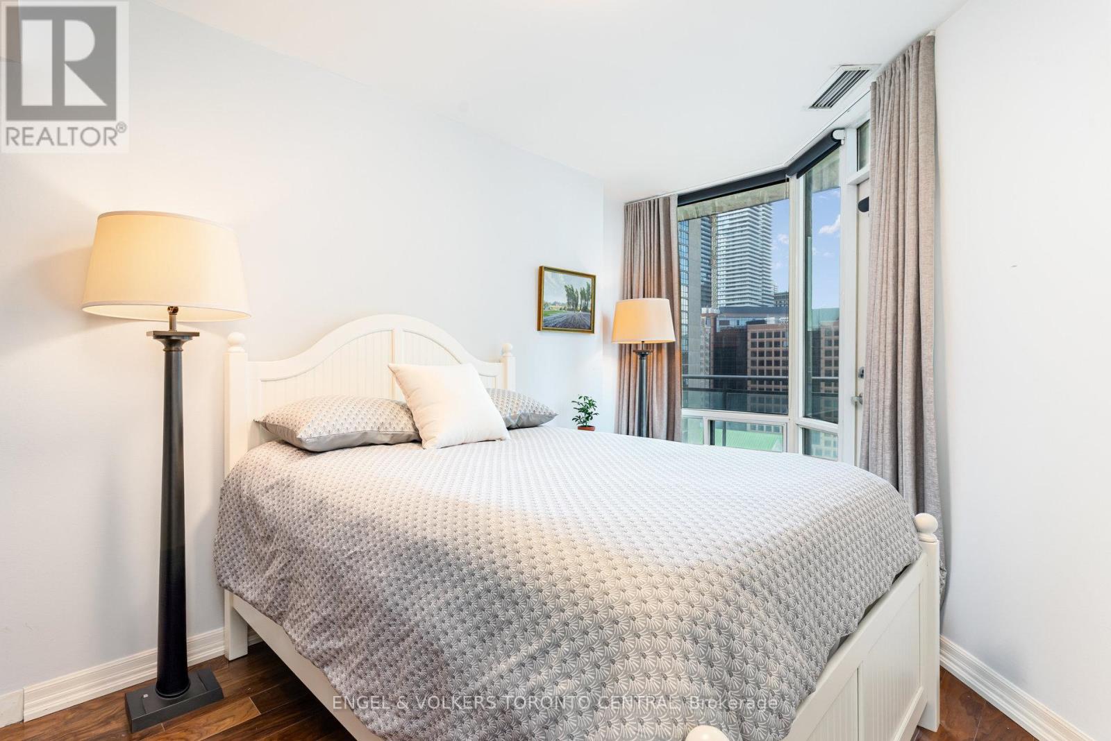2107 - 300 Bloor Street E, Toronto (Rosedale-Moore Park), Ontario  M4W 3Y2 - Photo 16 - C12394747