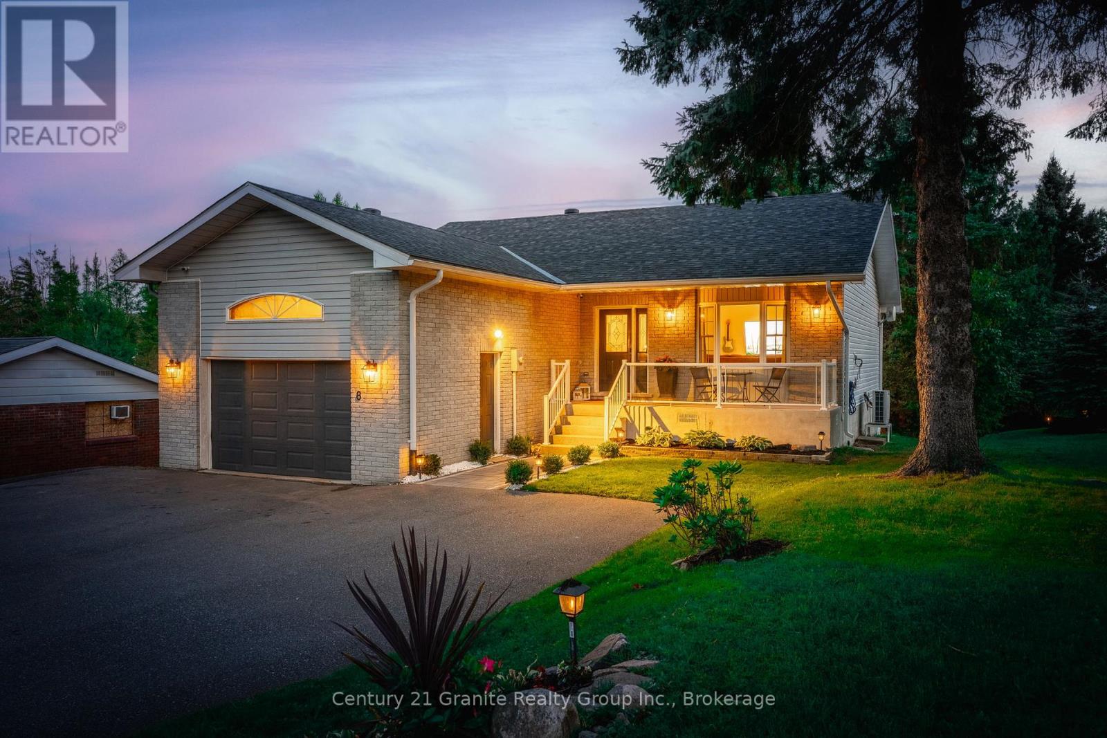 8 Mckay Street, Minden Hills (Anson), Ontario  K0M 2K0 - Photo 2 - X12395287