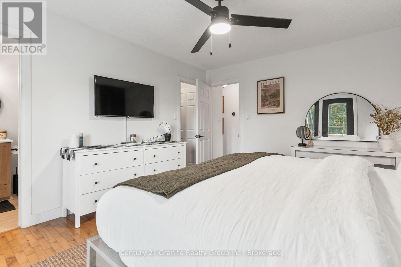 8 Mckay Street, Minden Hills (Anson), Ontario  K0M 2K0 - Photo 20 - X12395287