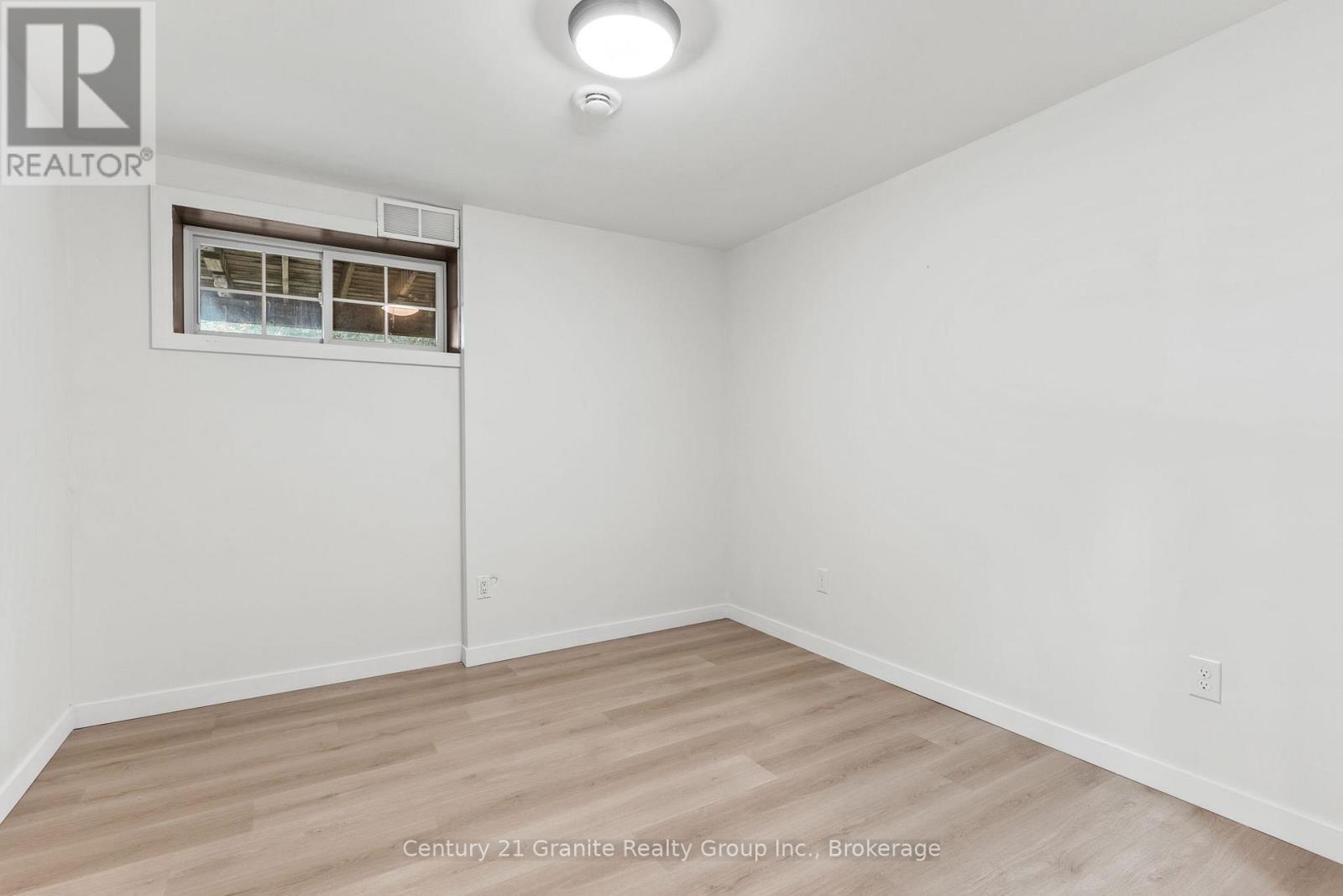 8 Mckay Street, Minden Hills (Anson), Ontario  K0M 2K0 - Photo 26 - X12395287