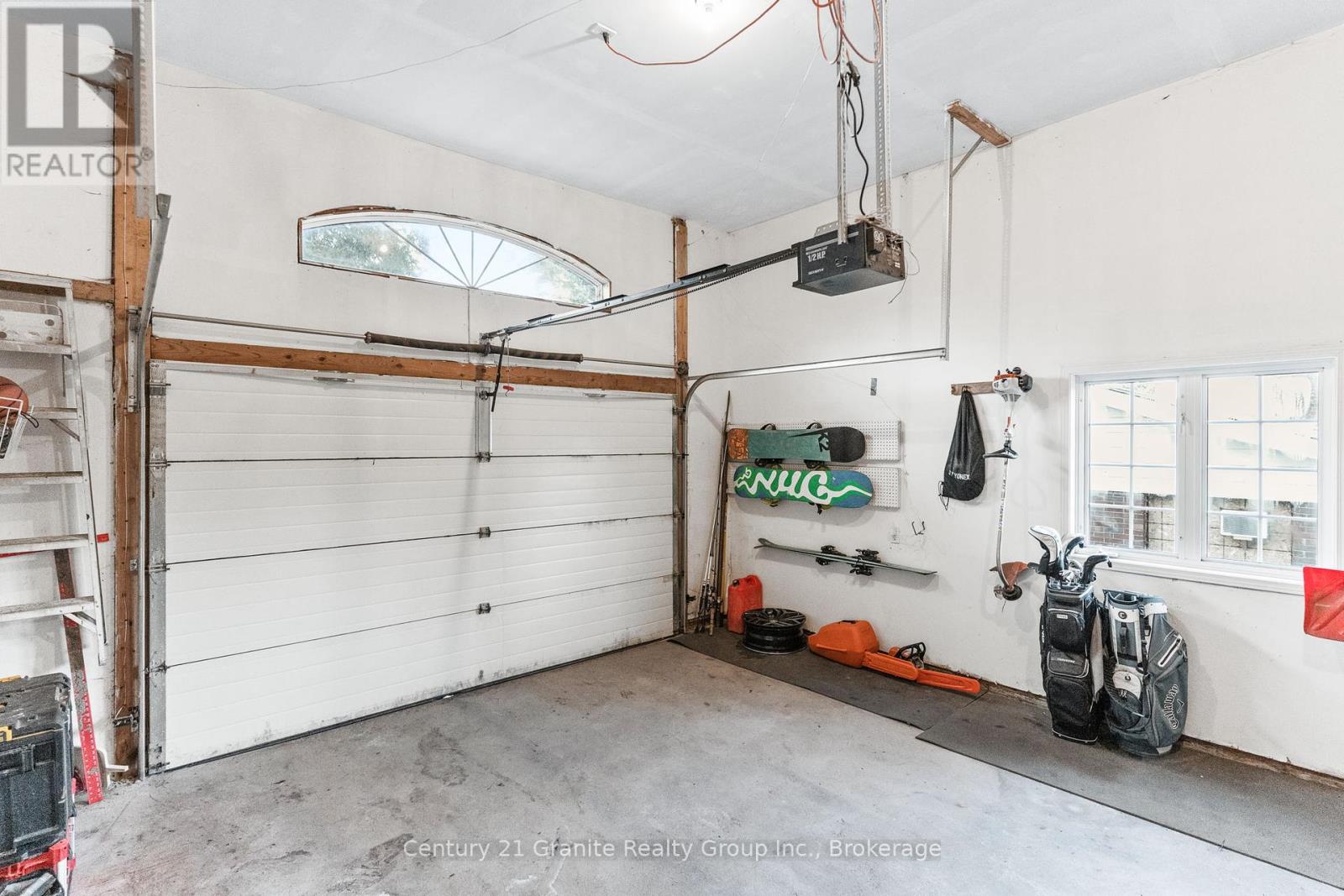 8 Mckay Street, Minden Hills (Anson), Ontario  K0M 2K0 - Photo 34 - X12395287