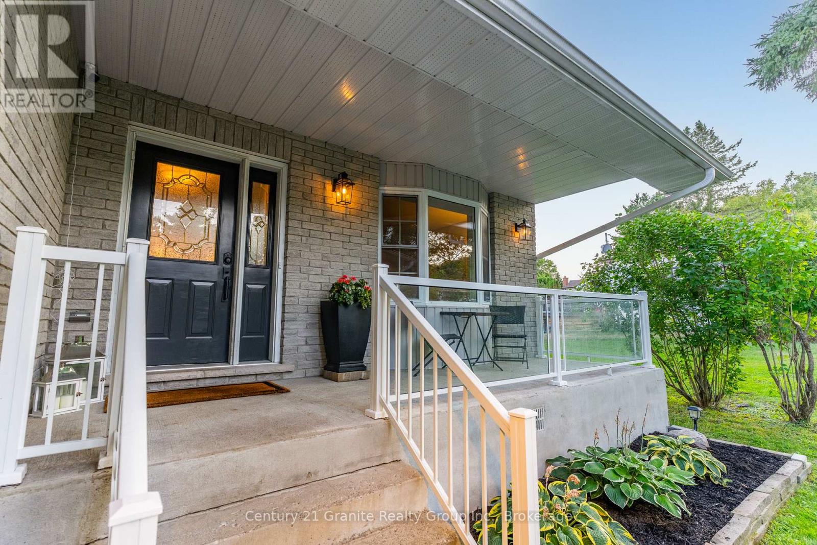8 Mckay Street, Minden Hills (Anson), Ontario  K0M 2K0 - Photo 4 - X12395287