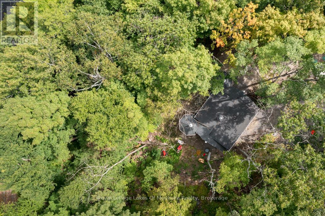 16 Long And Winding Road, Seguin, Ontario  P2A 2W8 - Photo 21 - X12395370