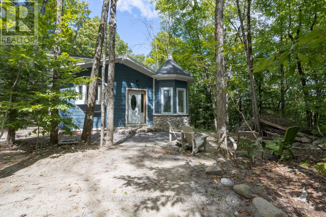 16 Long And Winding Road, Seguin, Ontario  P2A 2W8 - Photo 6 - X12395370