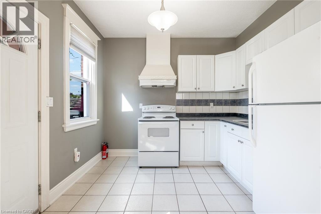 39 Connaught Avenue N, Hamilton, Ontario  L8L 6Y6 - Photo 25 - 40768338