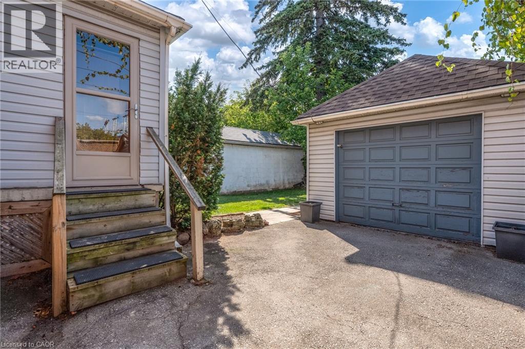 39 Connaught Avenue N, Hamilton, Ontario  L8L 6Y6 - Photo 22 - 40768338