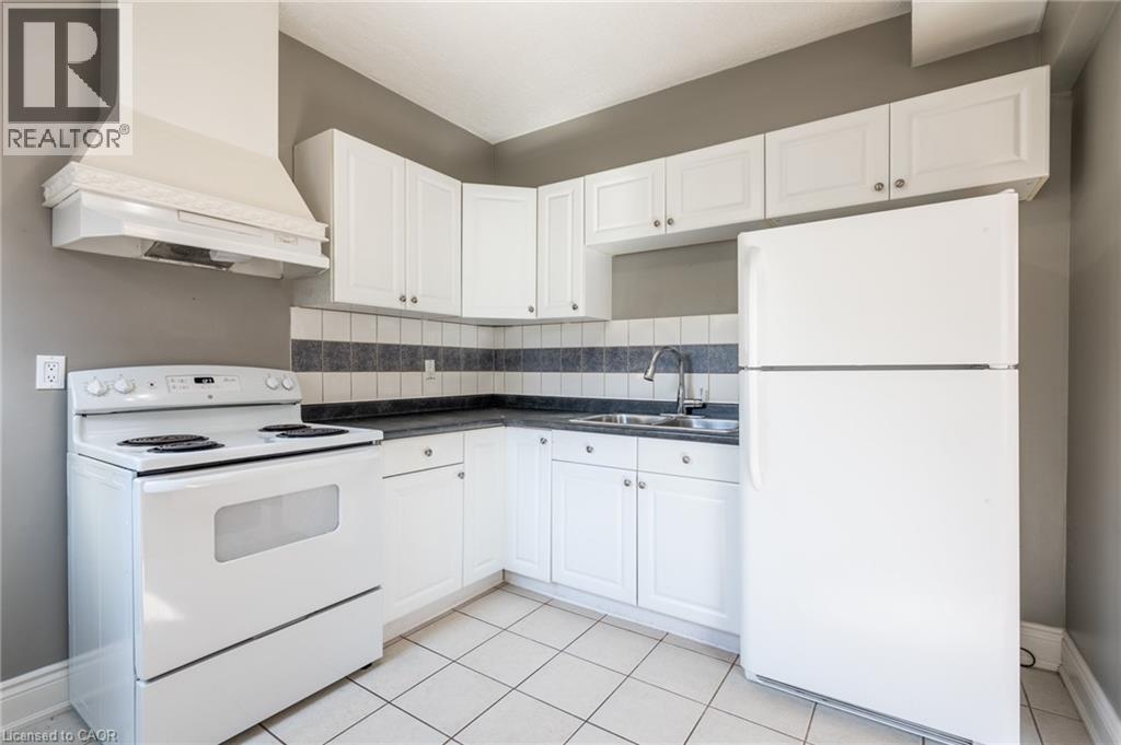 39 Connaught Avenue N, Hamilton, Ontario  L8L 6Y6 - Photo 26 - 40768338