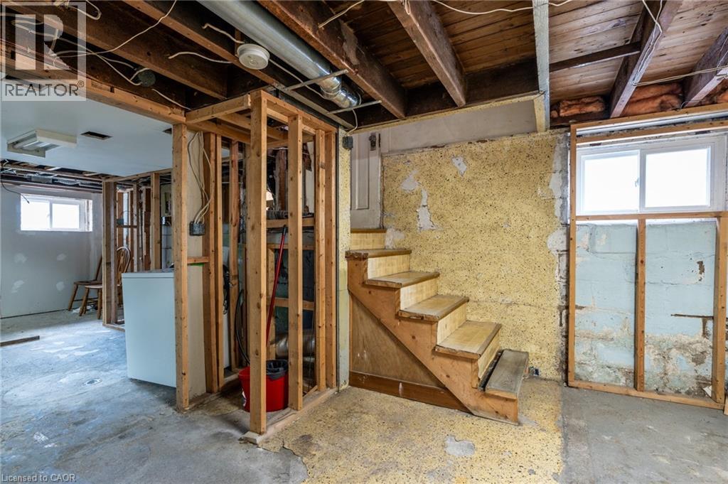 39 Connaught Avenue N, Hamilton, Ontario  L8L 6Y6 - Photo 38 - 40768338