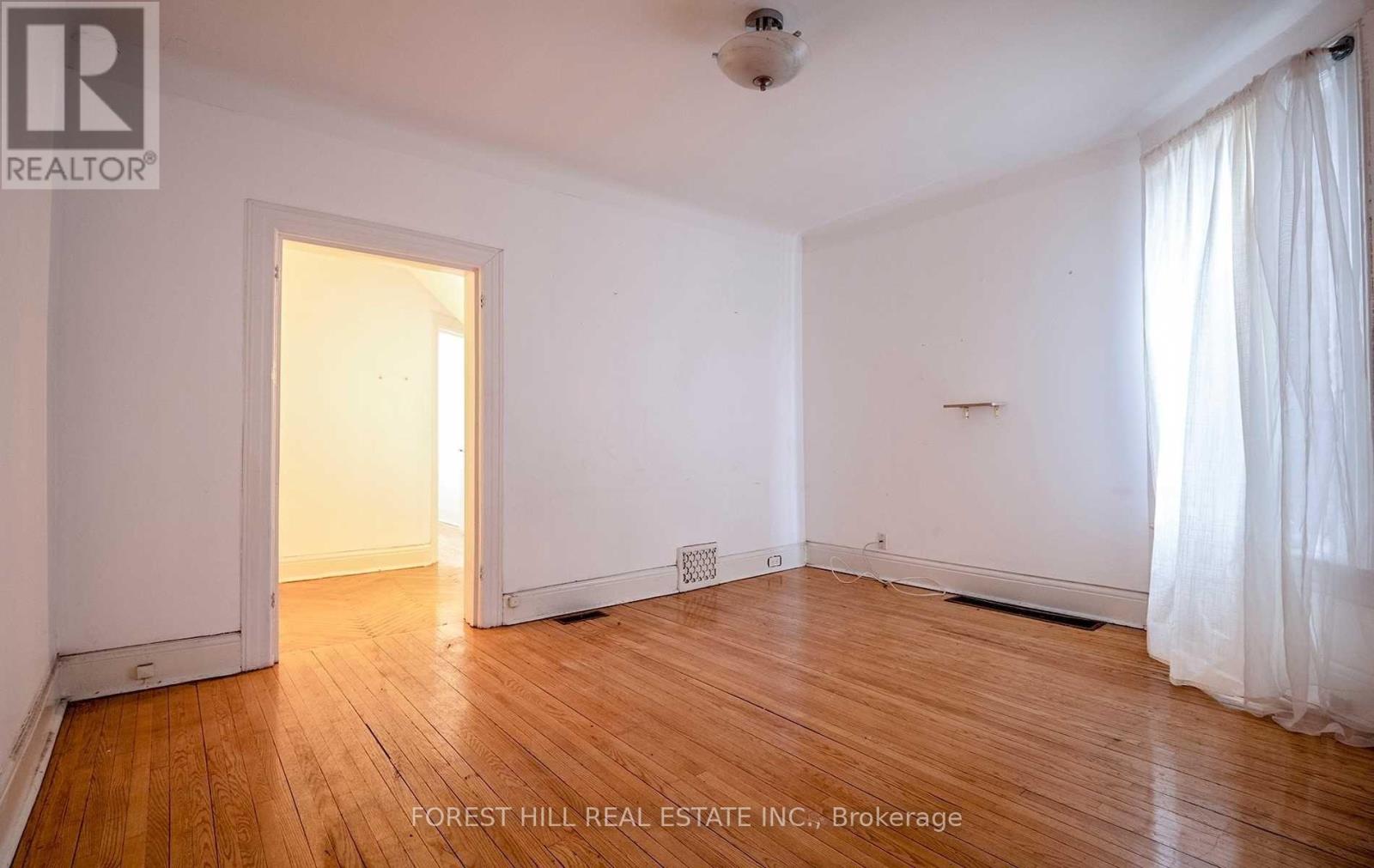 775 Markham Street, Toronto (Annex), Ontario  M6G 2M4 - Photo 5 - C12395172