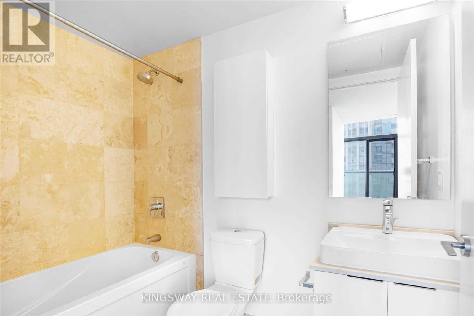 1802 - 14 York Street, Toronto, Ontario  M5J 2Z2 - Photo 10 - C12395227