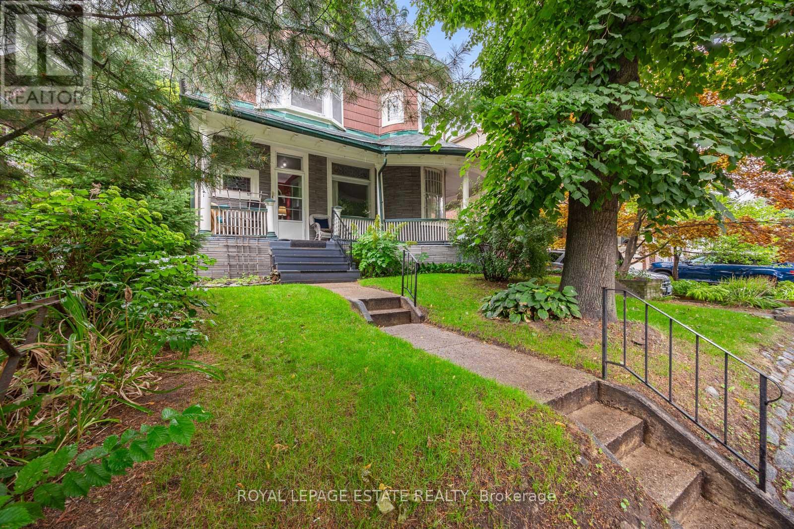 55 Leuty Avenue, Toronto (The Beaches), Ontario  M4E 2R2 - Photo 3 - E12395198