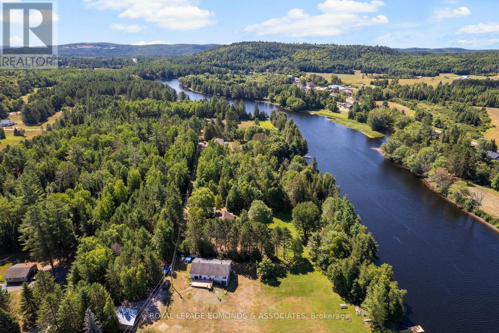 36 Crescent Drive, Brudenell, Ontario  K0J 2E0 - Photo 11 - X12321691