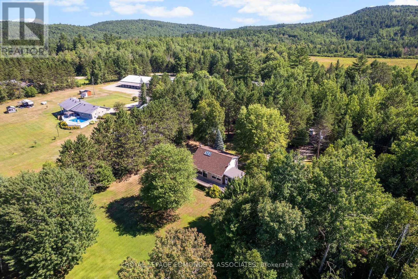 36 Crescent Drive, Brudenell, Ontario  K0J 2E0 - Photo 8 - X12321691