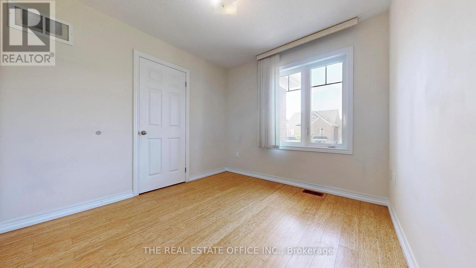 10 Betony Drive, Richmond Hill, Ontario  L4E 0V7 - Photo 13 - N12395165