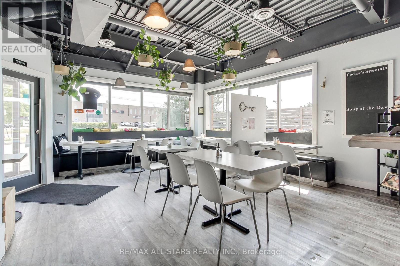 1 - 320 Harry Walker Parkway, Newmarket (Newmarket Industrial Park), Ontario  L3Y 7B4 - Photo 4 - N12395168
