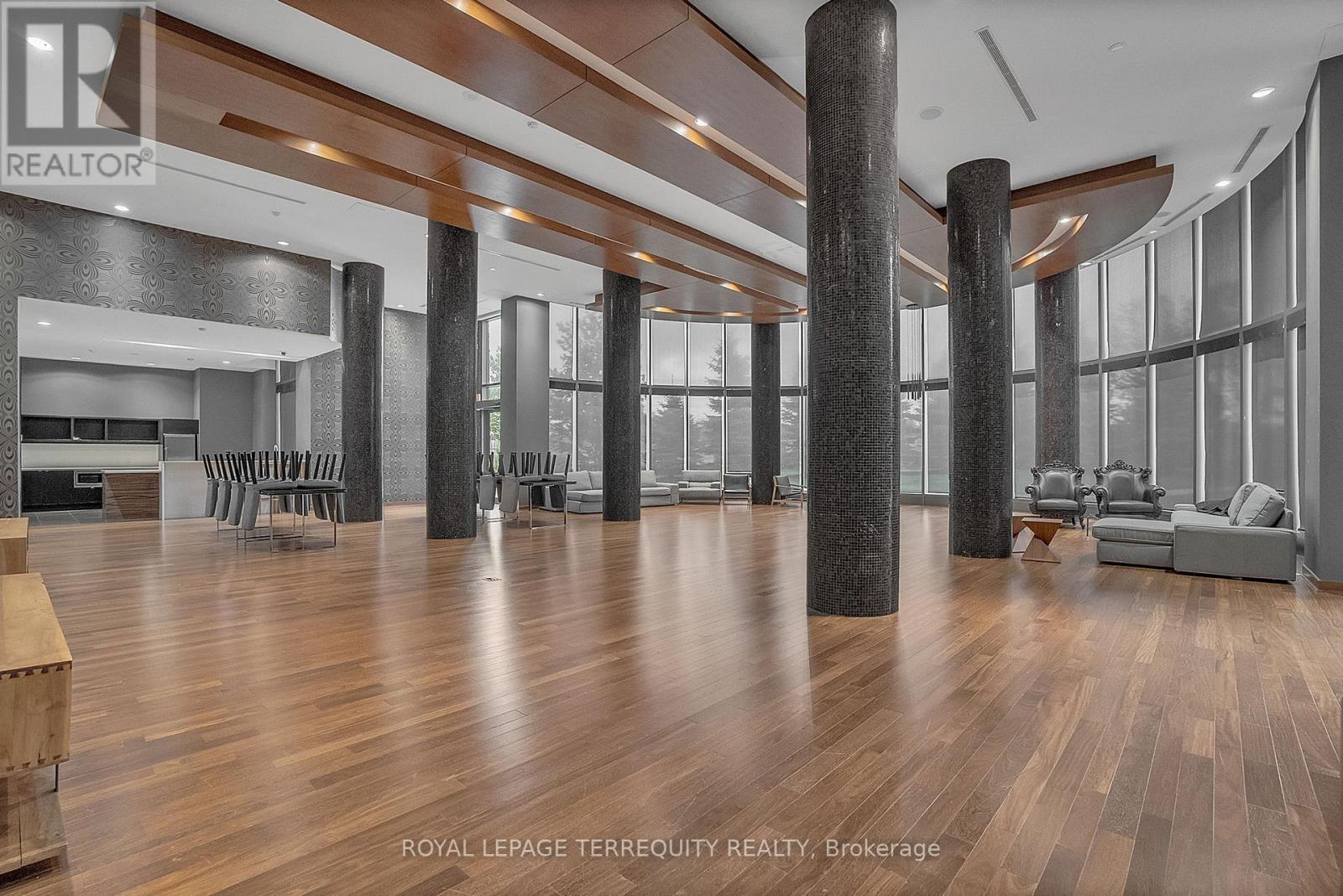 210 - 273 South Park Road, Markham (Commerce Valley), Ontario  L3T 0B5 - Photo 23 - N12395188