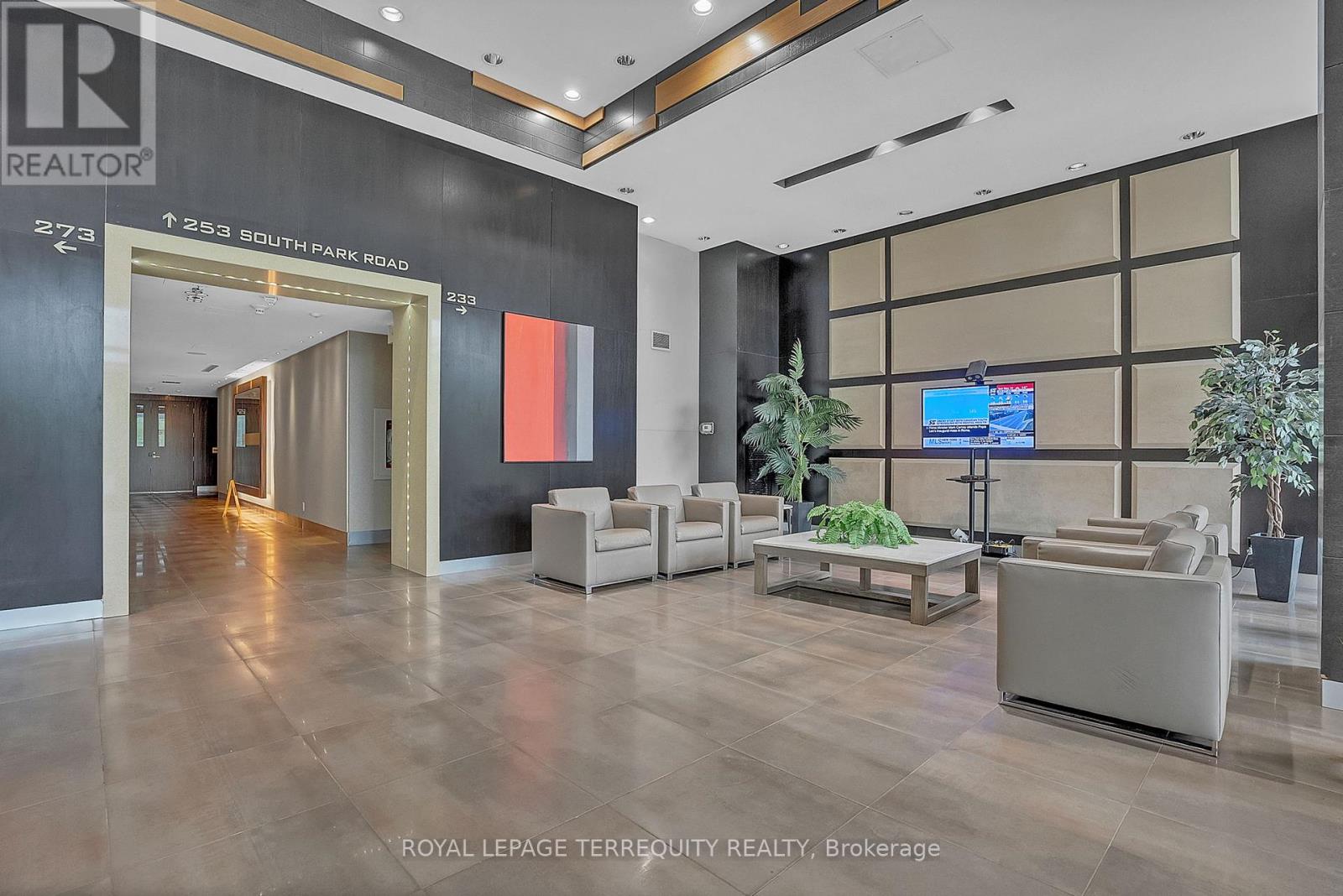 210 - 273 South Park Road, Markham (Commerce Valley), Ontario  L3T 0B5 - Photo 5 - N12395188