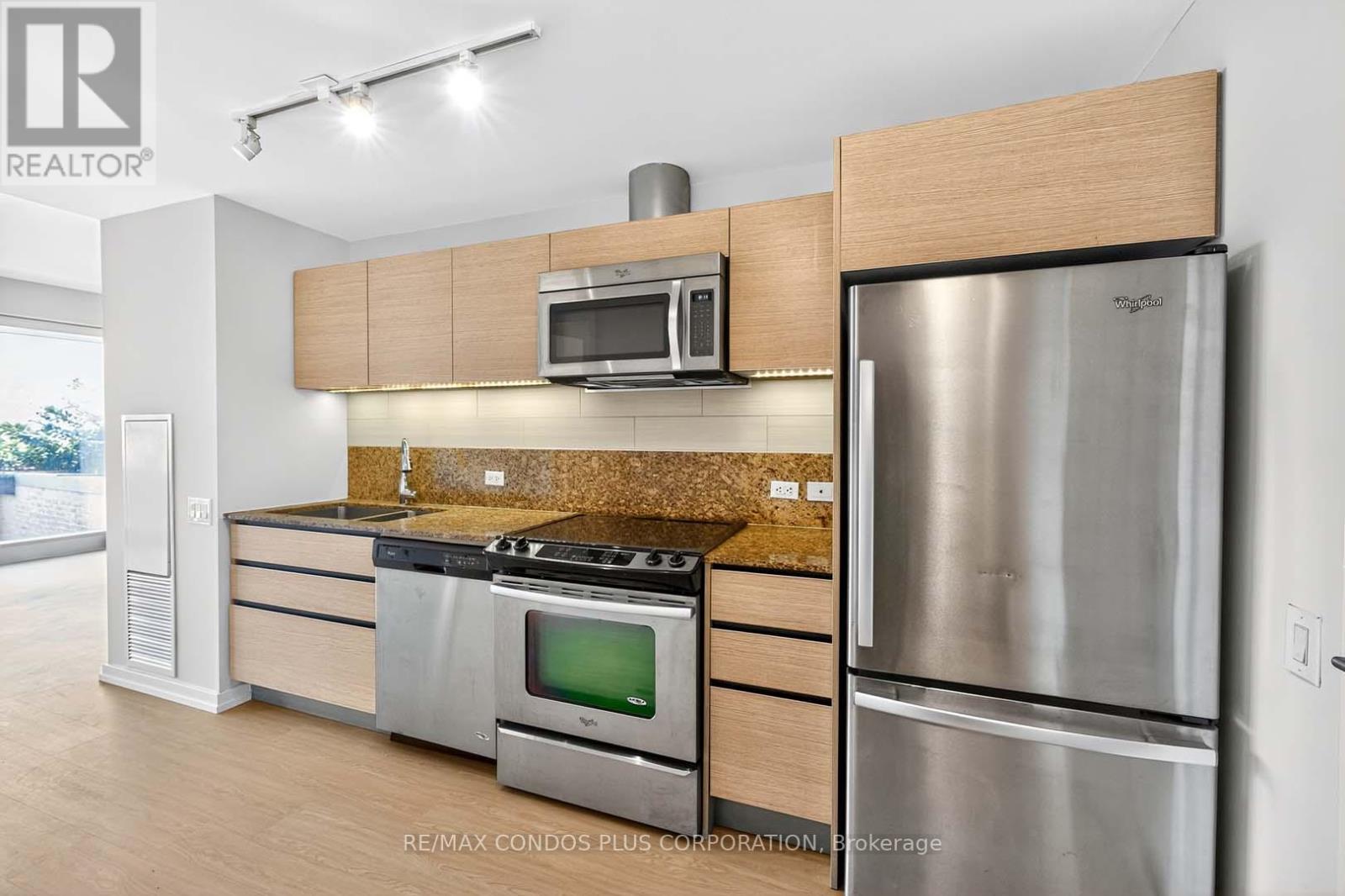 #207 - 390 Cherry Street, Toronto (Waterfront Communities), Ontario  M5A 0E2 - Photo 10 - C12395243