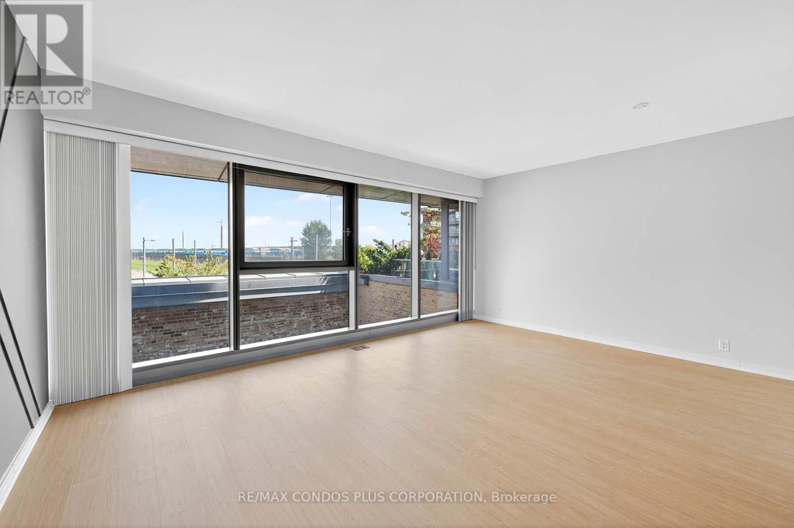 #207 - 390 Cherry Street, Toronto (Waterfront Communities), Ontario  M5A 0E2 - Photo 6 - C12395243