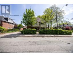 UPPER - 131 HIGHBOURNE ROAD, Toronto, Ontario