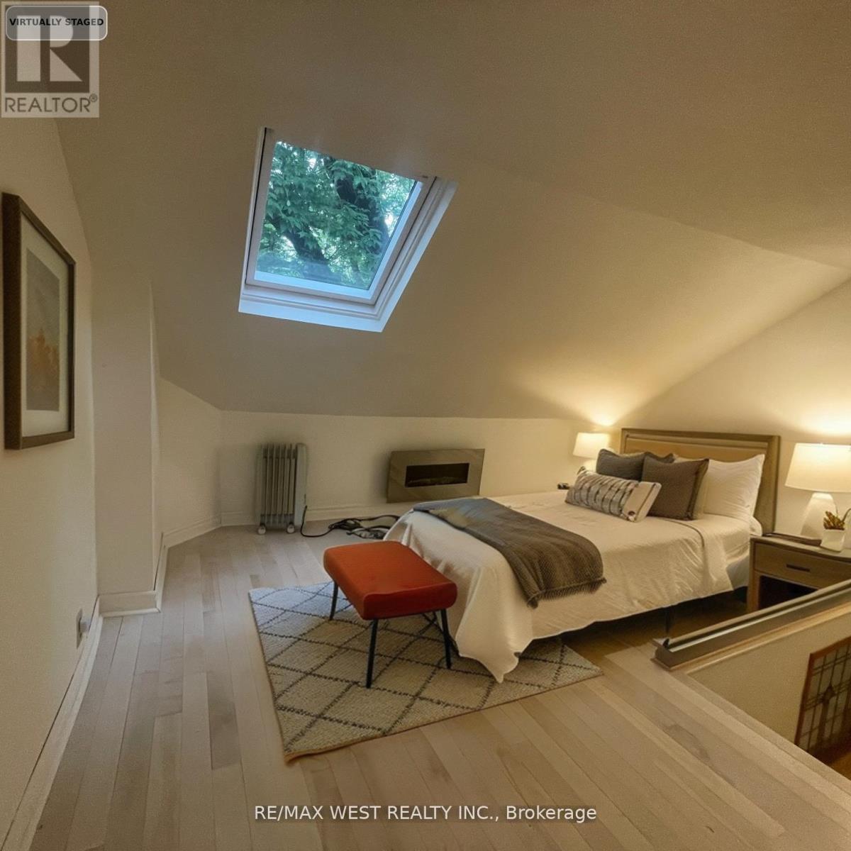 1813 Gerrard Street E, Toronto, Ontario  M4L 2B6 - Photo 4 - E12395251