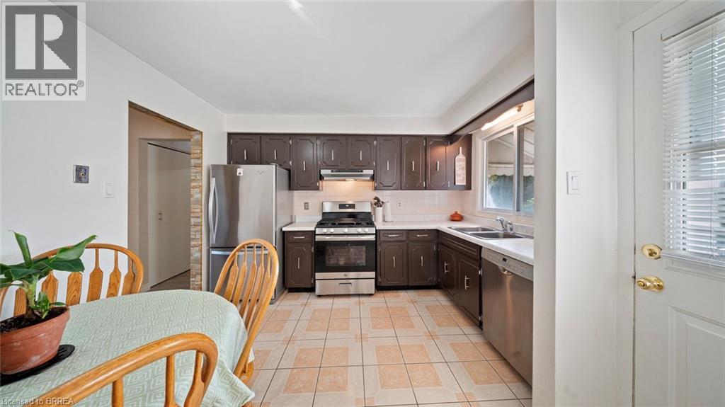14 Melbourne Crescent, Brantford, Ontario  N3S 7G3 - Photo 13 - 40767033