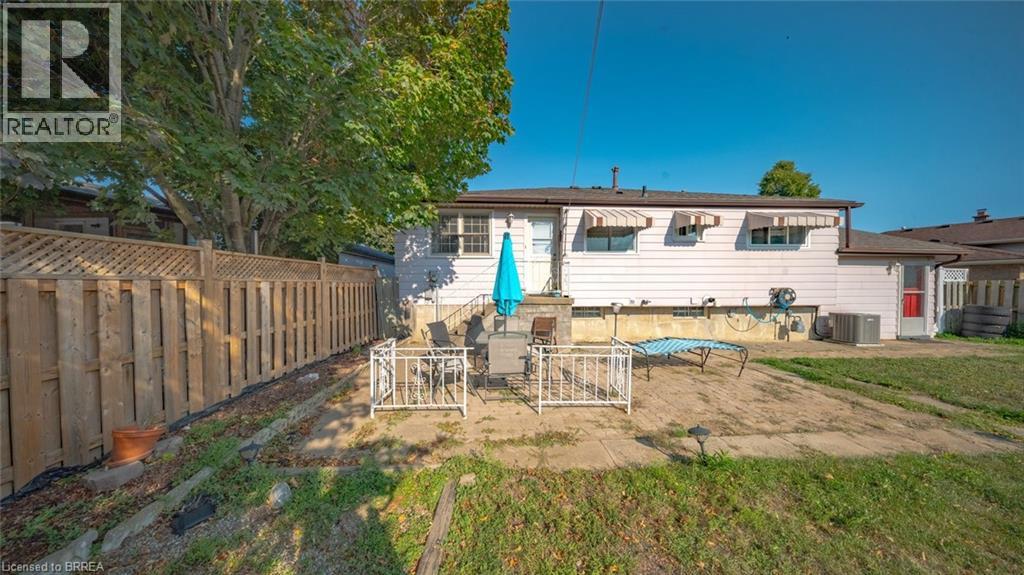 14 Melbourne Crescent, Brantford, Ontario  N3S 7G3 - Photo 27 - 40767033