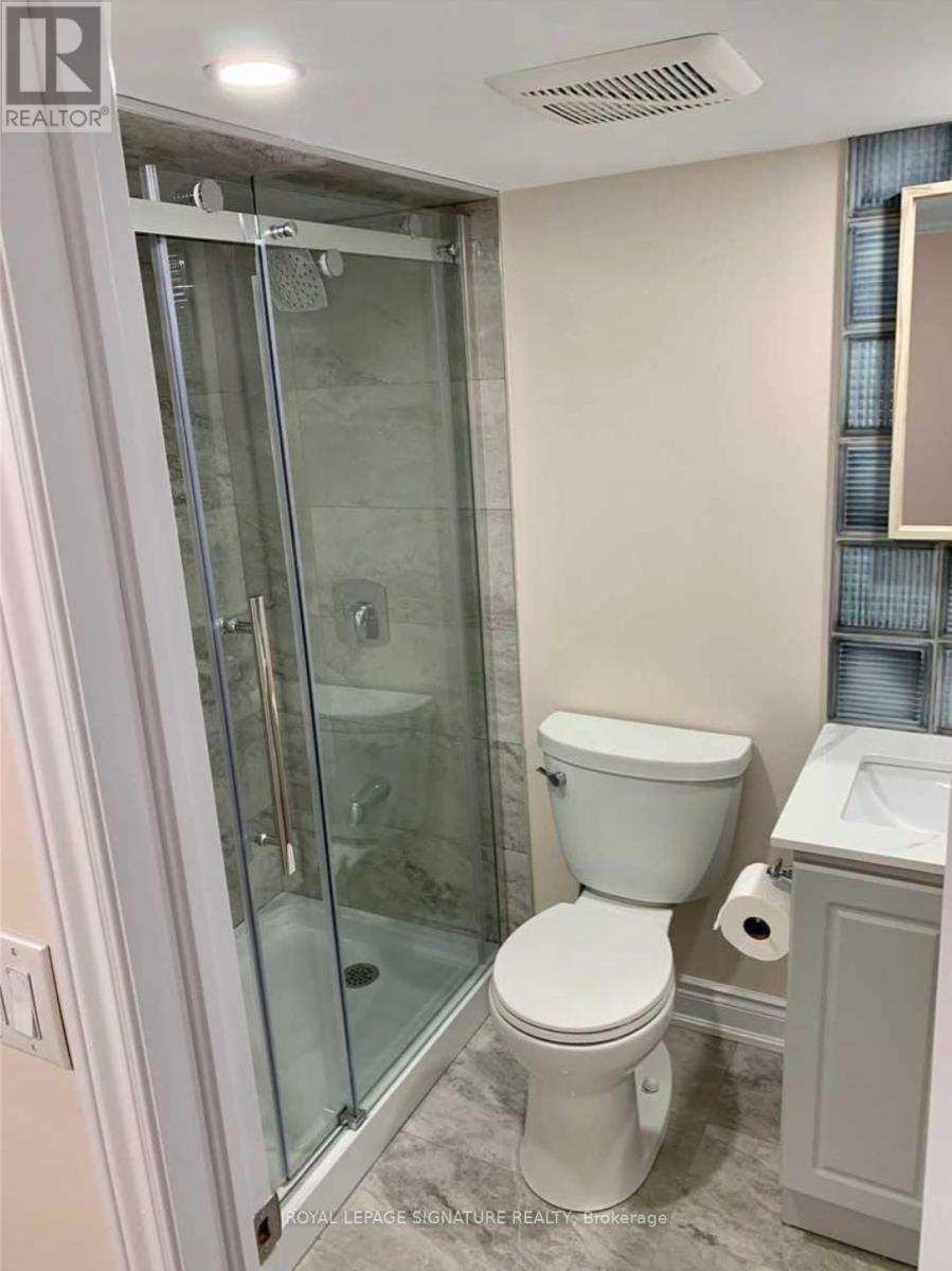 B - 227 Nautical Boulevard, Oakville, Ontario  L6L 0B9 - Photo 10 - W12395175