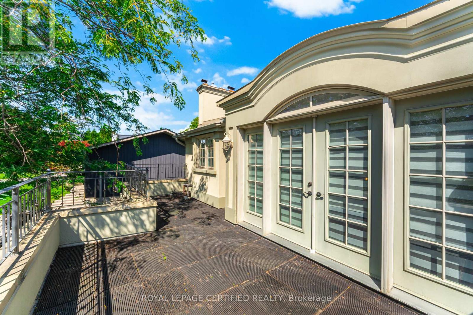 2197 Courrier Lane, Mississauga, Ontario  L5C 1V1 - Photo 40 - W12395195