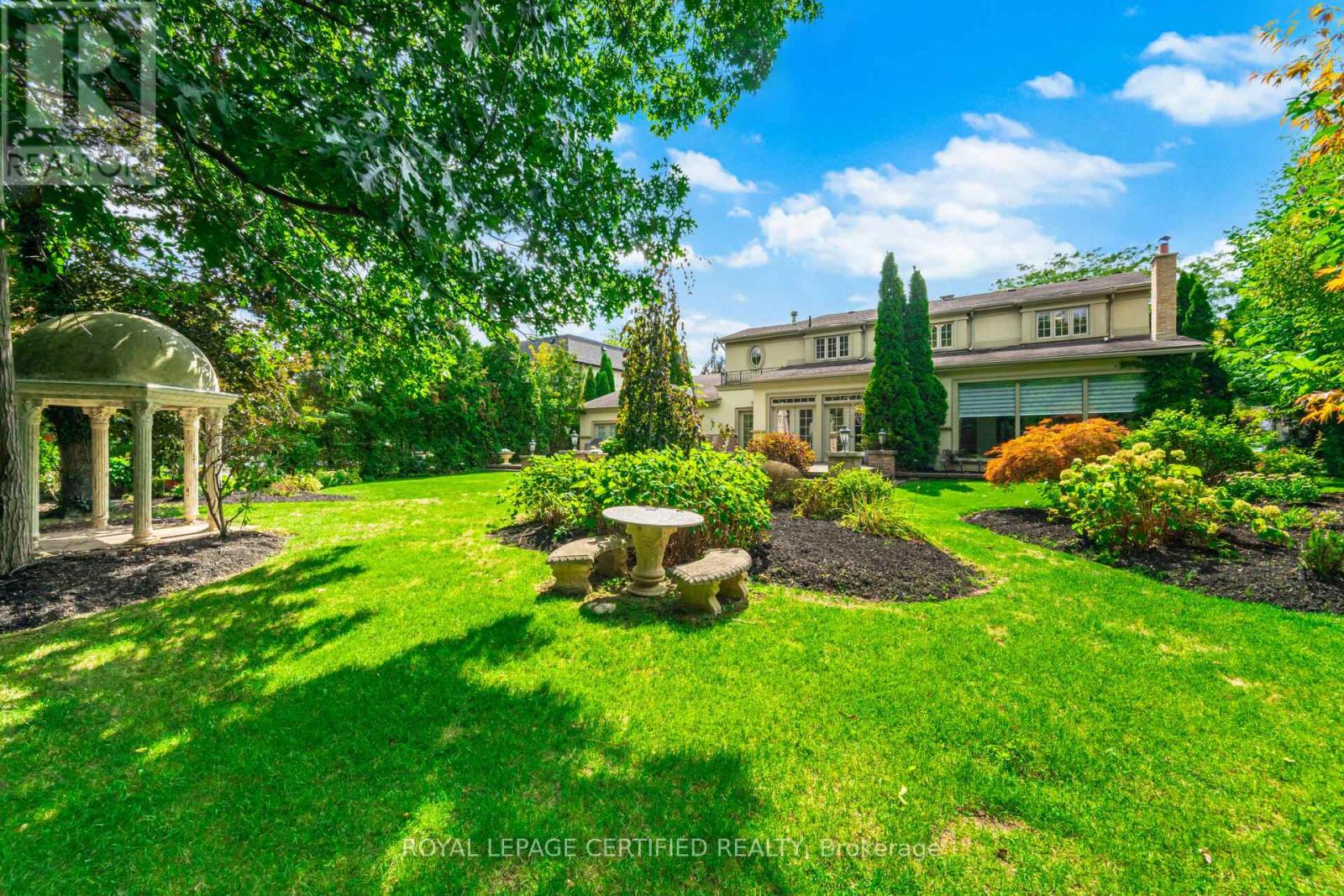 2197 Courrier Lane, Mississauga, Ontario  L5C 1V1 - Photo 50 - W12395195