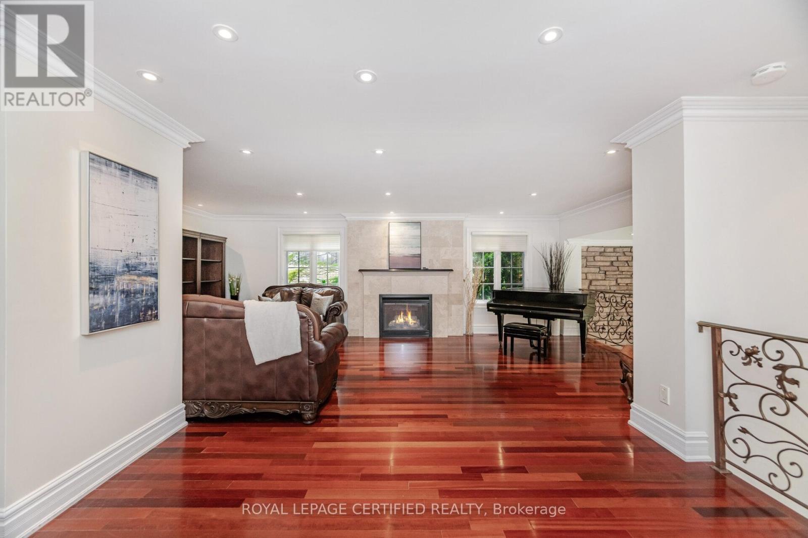 2197 Courrier Lane, Mississauga, Ontario  L5C 1V1 - Photo 7 - W12395195