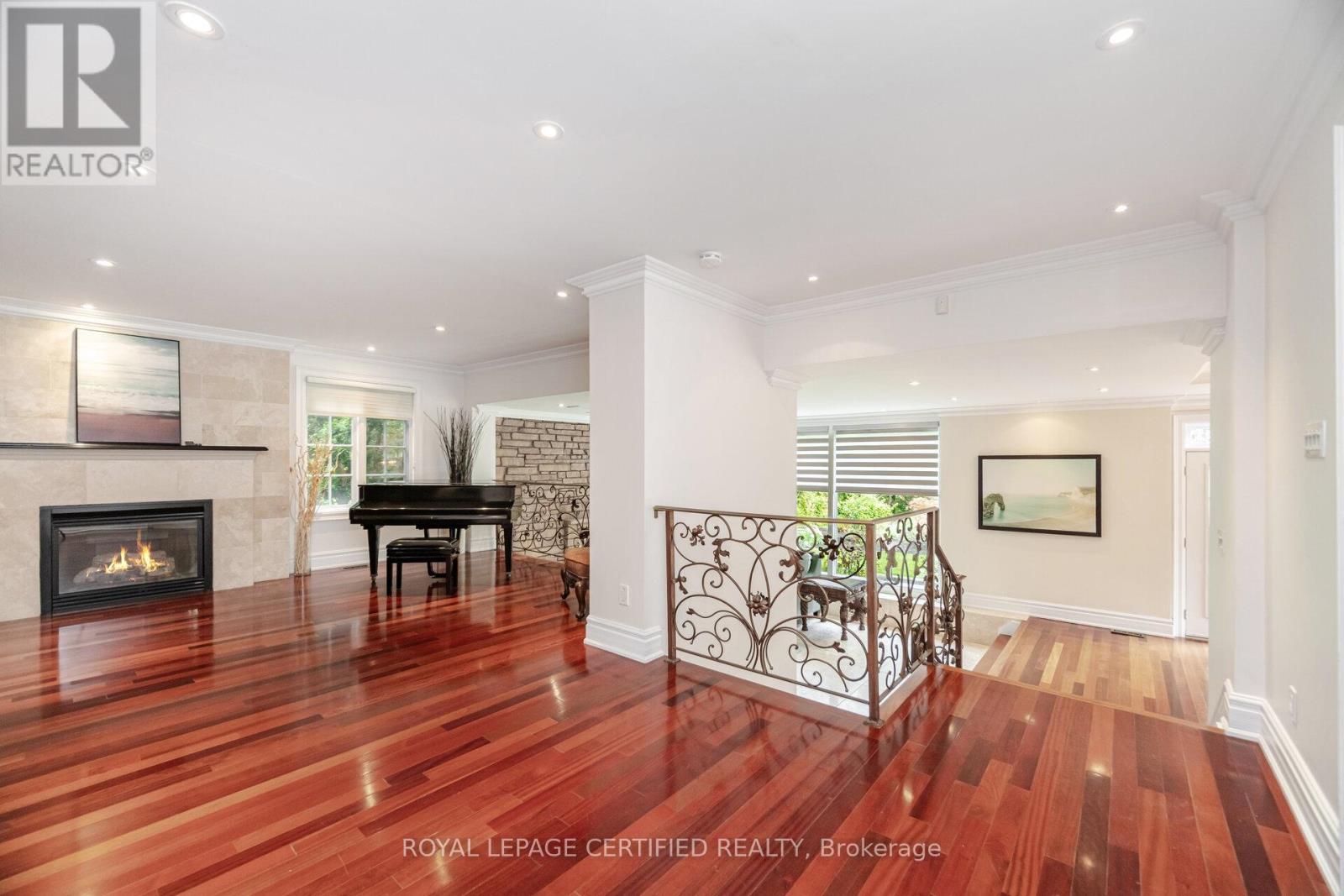 2197 Courrier Lane, Mississauga, Ontario  L5C 1V1 - Photo 9 - W12395195