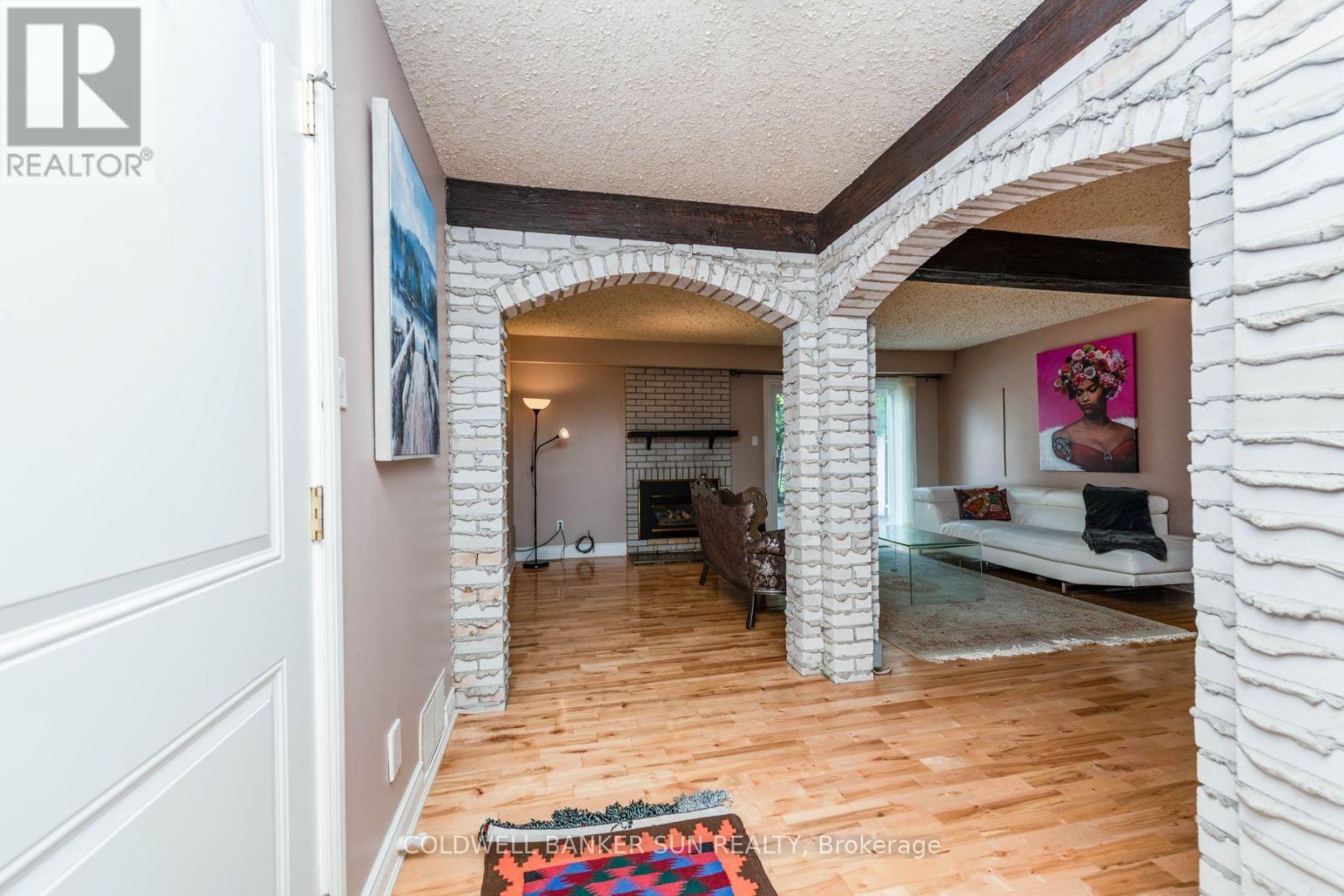 2483 Yarmouth Crescent, Oakville (Wo West), Ontario  L6L 2M9 - Photo 21 - W12395218