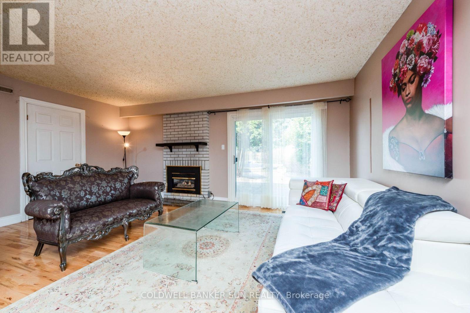 2483 Yarmouth Crescent, Oakville (Wo West), Ontario  L6L 2M9 - Photo 28 - W12395218