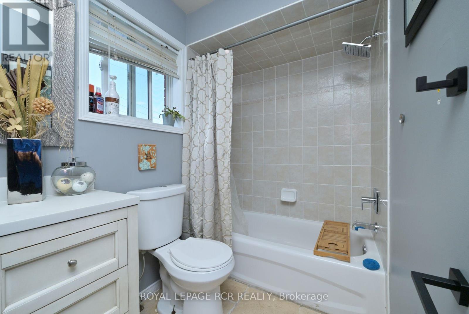22 Coburn Crescent, New Tecumseth, Ontario  L0G 1A0 - Photo 22 - N12395361