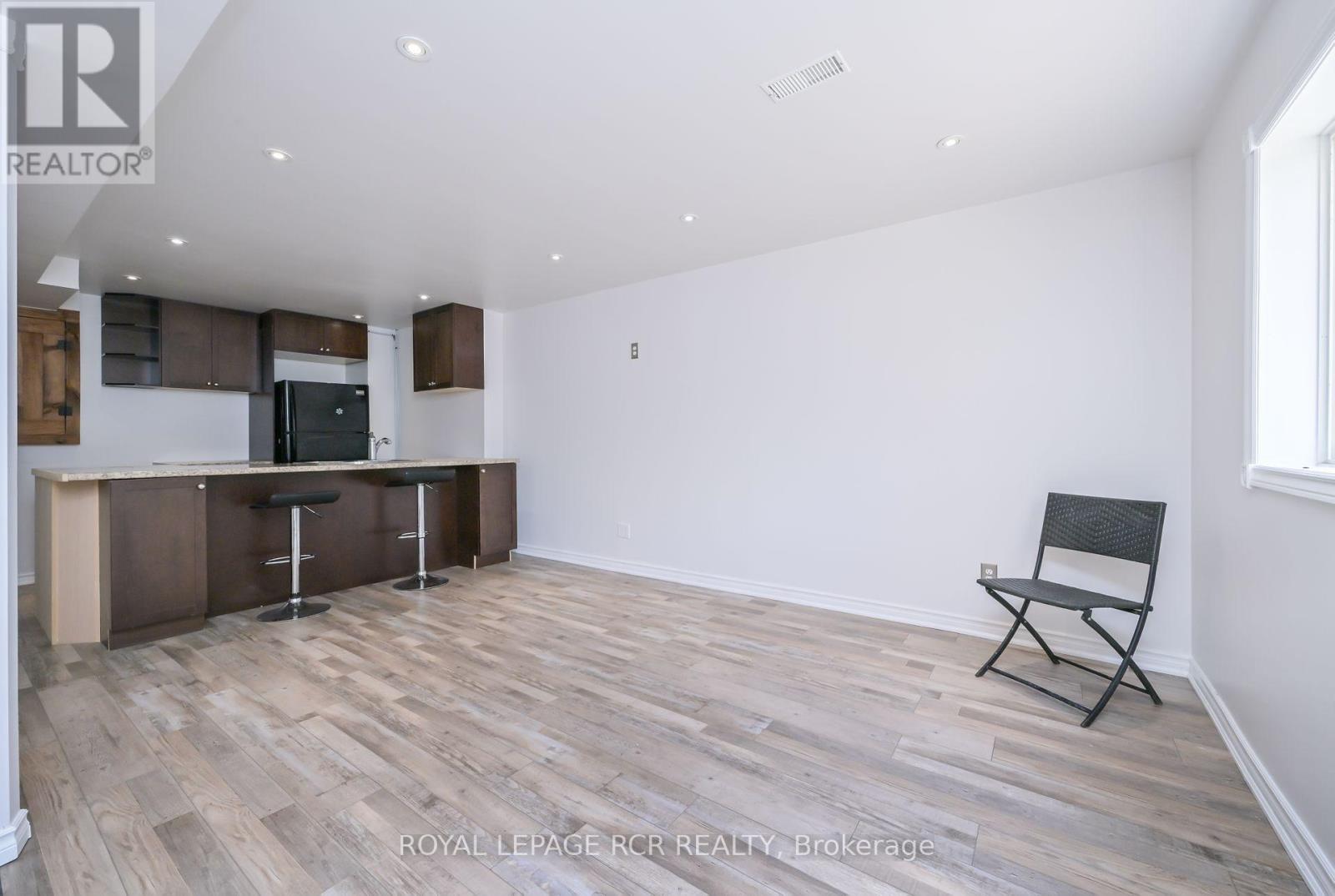 22 Coburn Crescent, New Tecumseth, Ontario  L0G 1A0 - Photo 29 - N12395361
