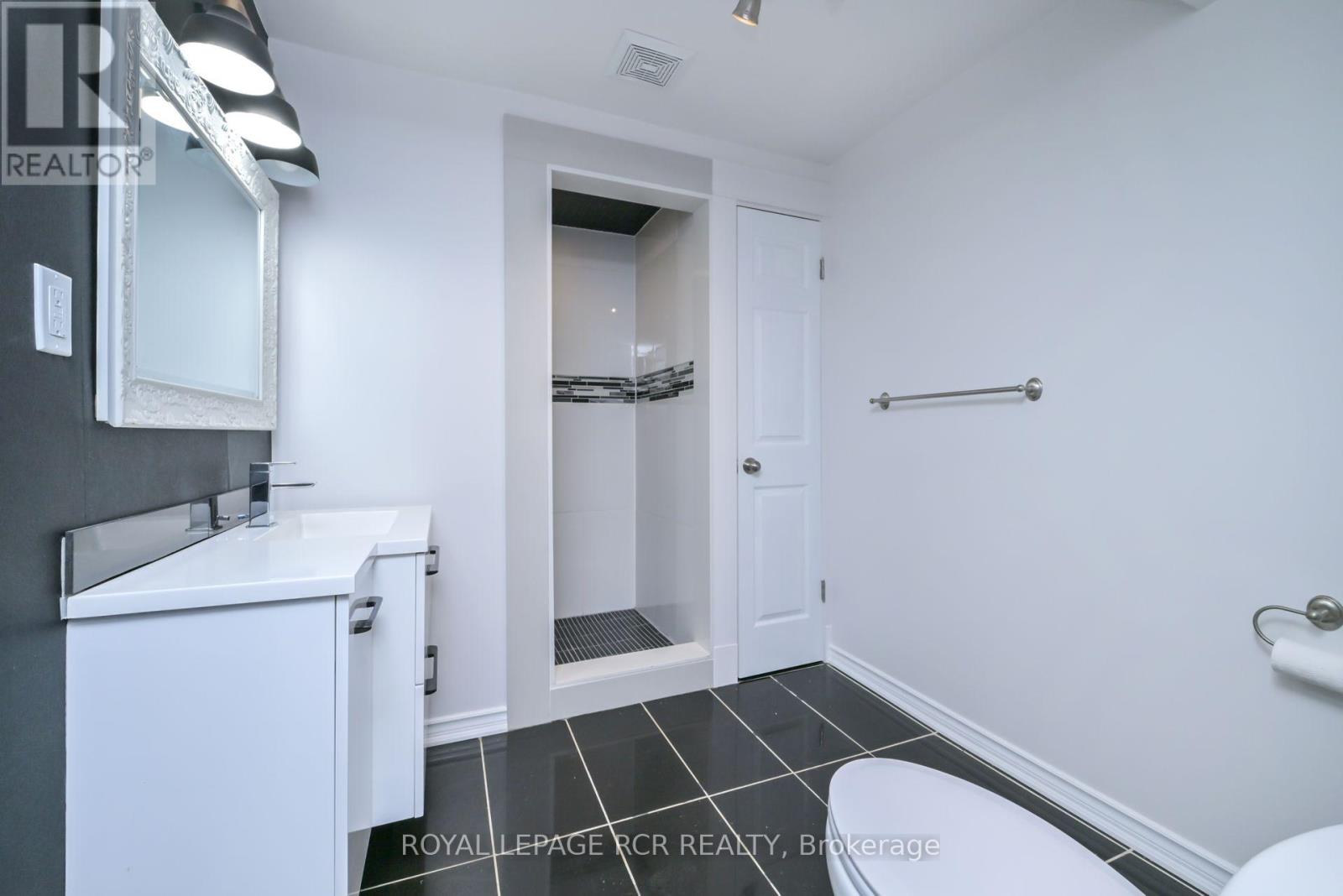 22 Coburn Crescent, New Tecumseth, Ontario  L0G 1A0 - Photo 32 - N12395361