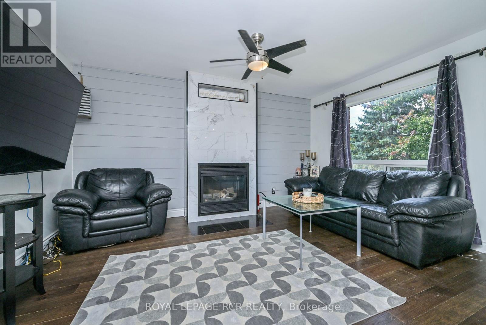 22 Coburn Crescent, New Tecumseth, Ontario  L0G 1A0 - Photo 8 - N12395361