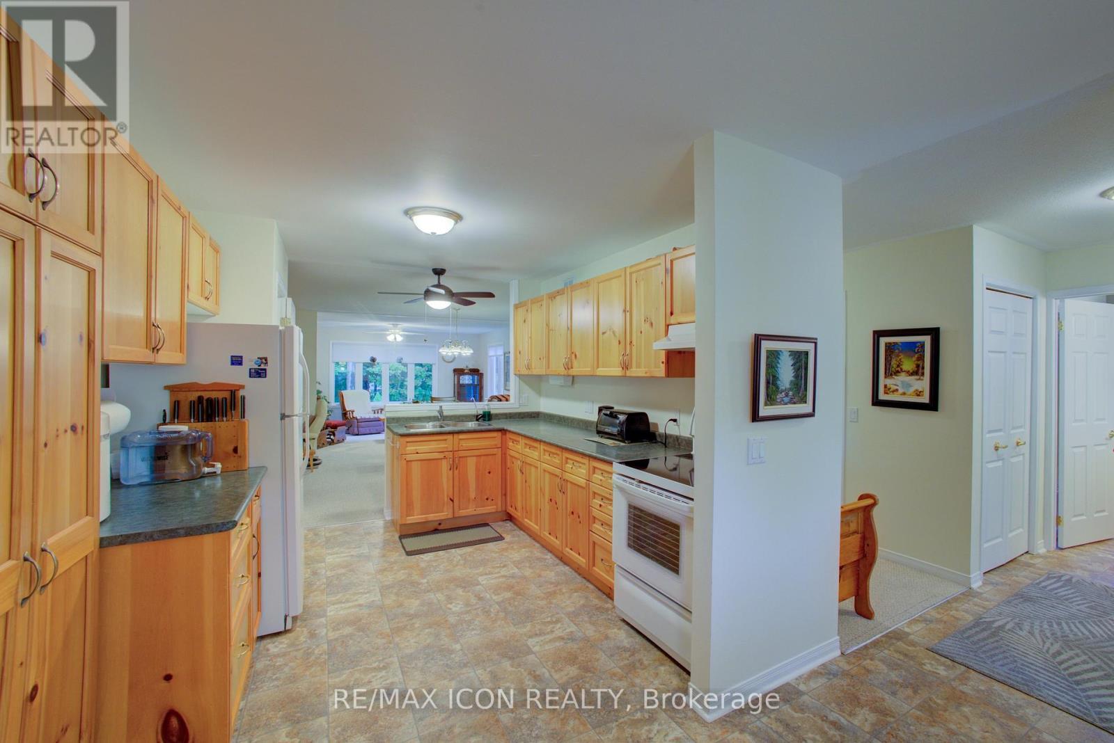 54 Springwood Crescent, Gravenhurst (Muskoka (S)), Ontario  P1P 1Y8 - Photo 13 - X12395201